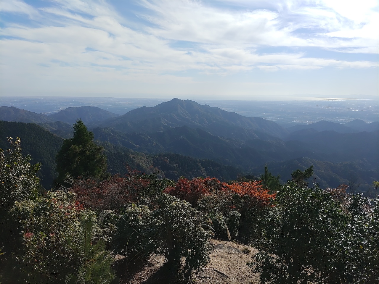 四方草山南峰山頂からの展望